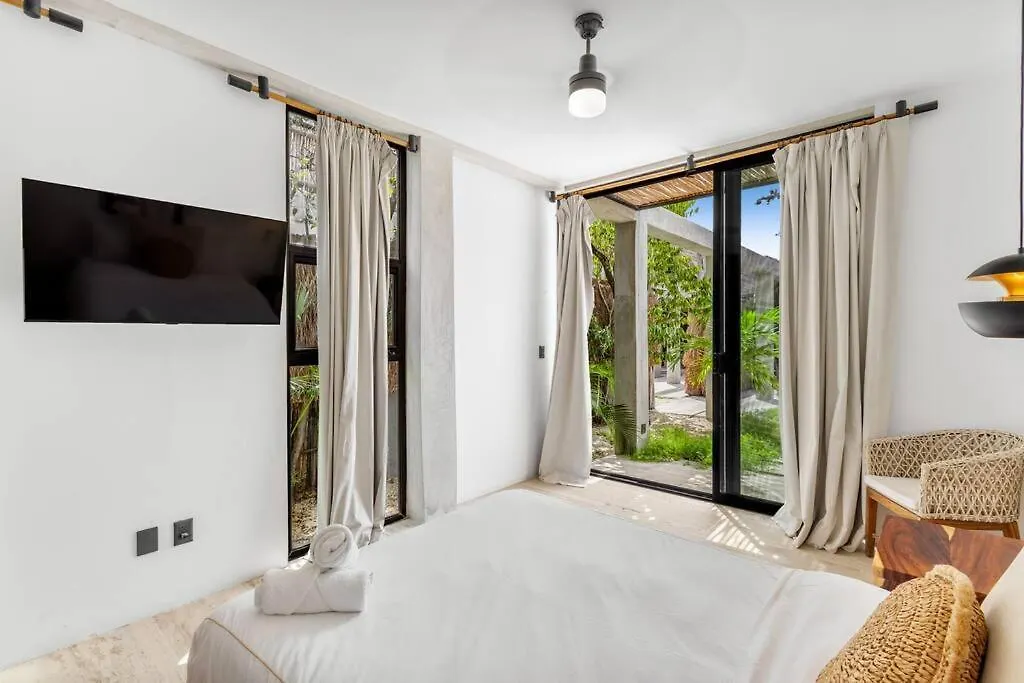 Lux Toh Villa, Rooftop Pool, Wifi, Transport Tulum Apartment