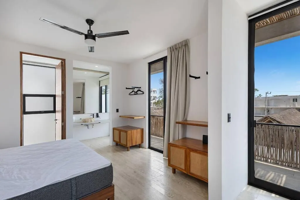 Lux Toh Villa, Rooftop Pool, Wifi, Transport Tulum 0*,  Mexico