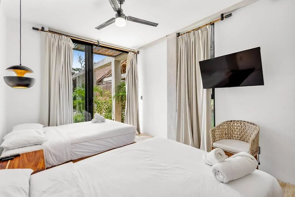 Lux Toh Villa, Rooftop Pool, Wifi, Transport Tulum Apartment